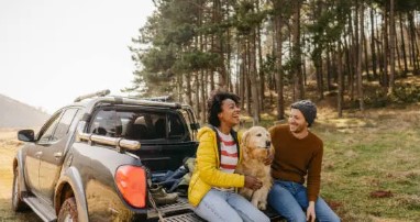 커플과 반려견이 함께 하는 여행