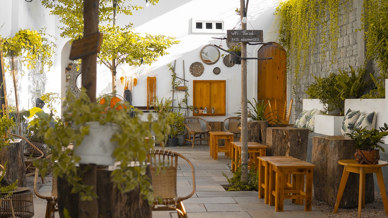 a tidy cafe