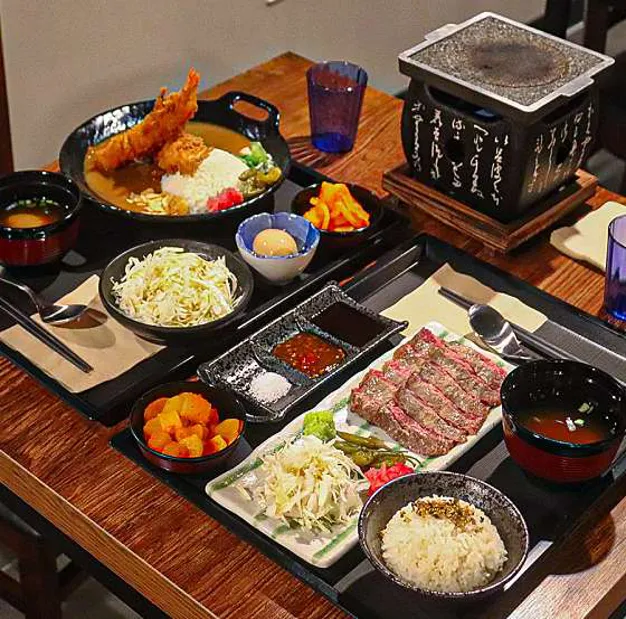 후라토식당 트리플스트리트점
