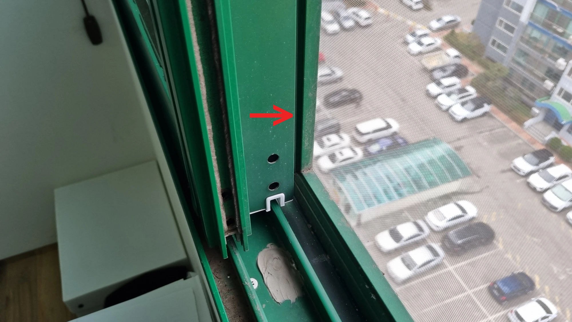 방충망 위치