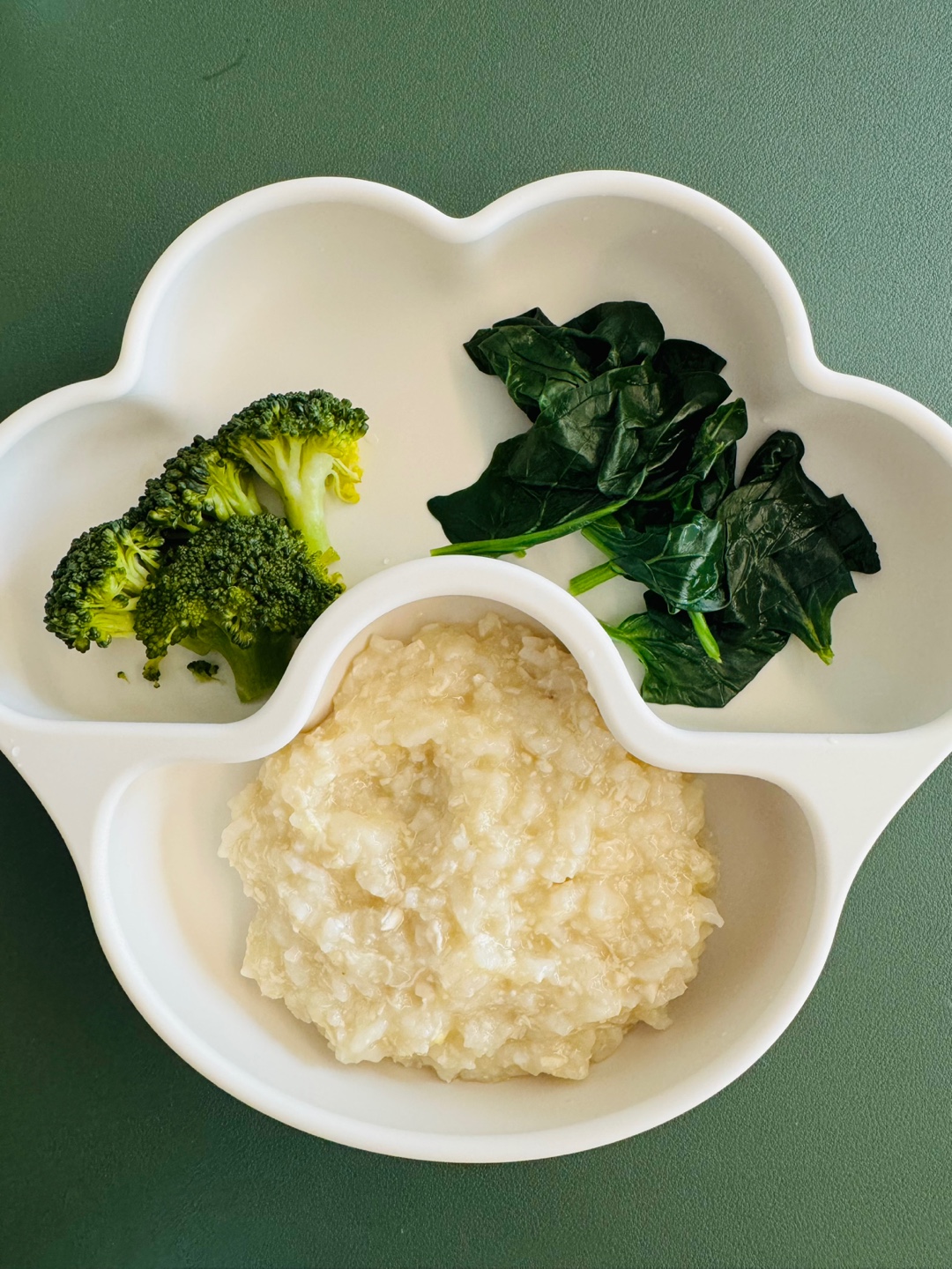 닭고기고구마감자죽+브로콜리채소스틱+시금치원물