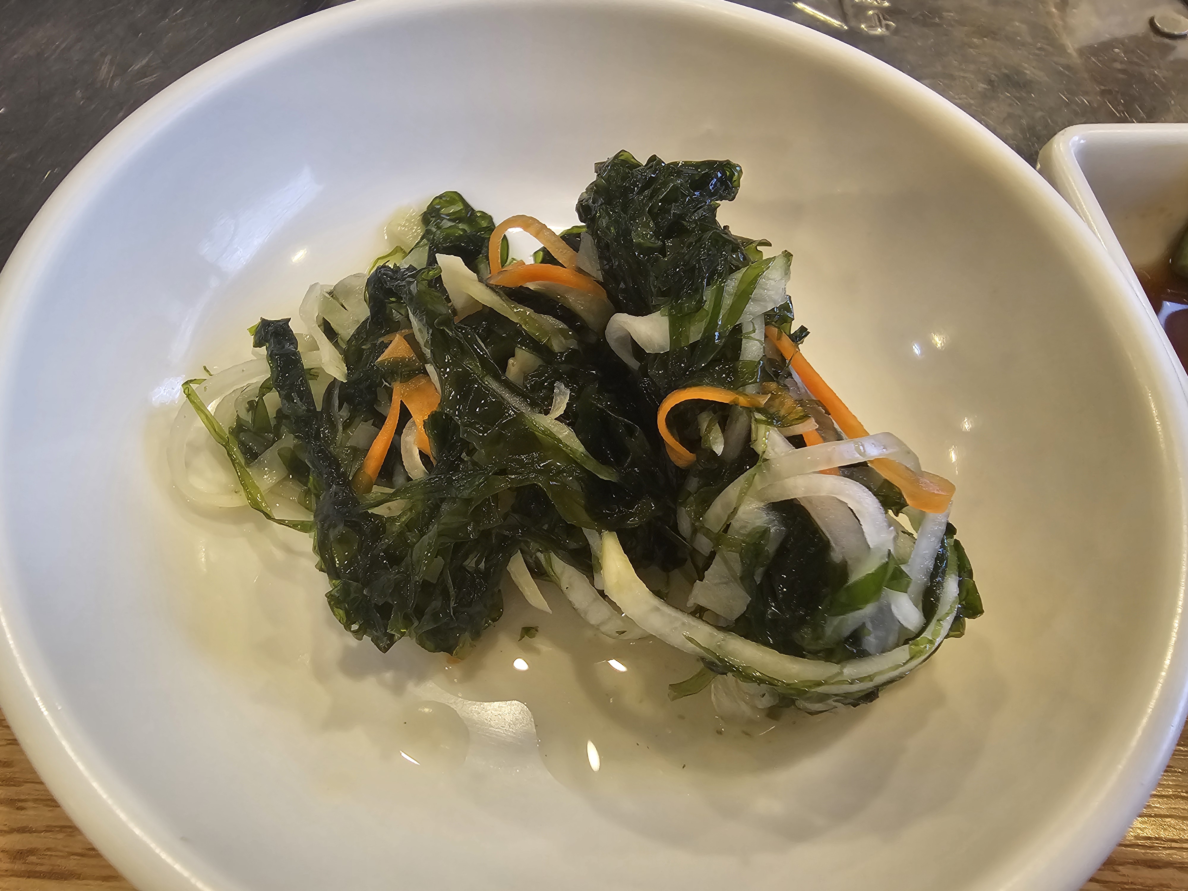 참연해생선구이_기본반찬3