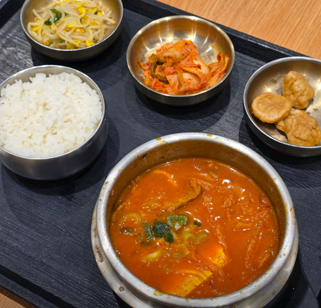 가평휴게소 맛집 인기메뉴 편의시설 화장실 추천