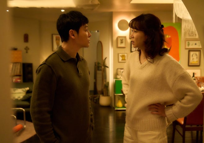 윗집 사람들 정보 원작 무대인사 영화