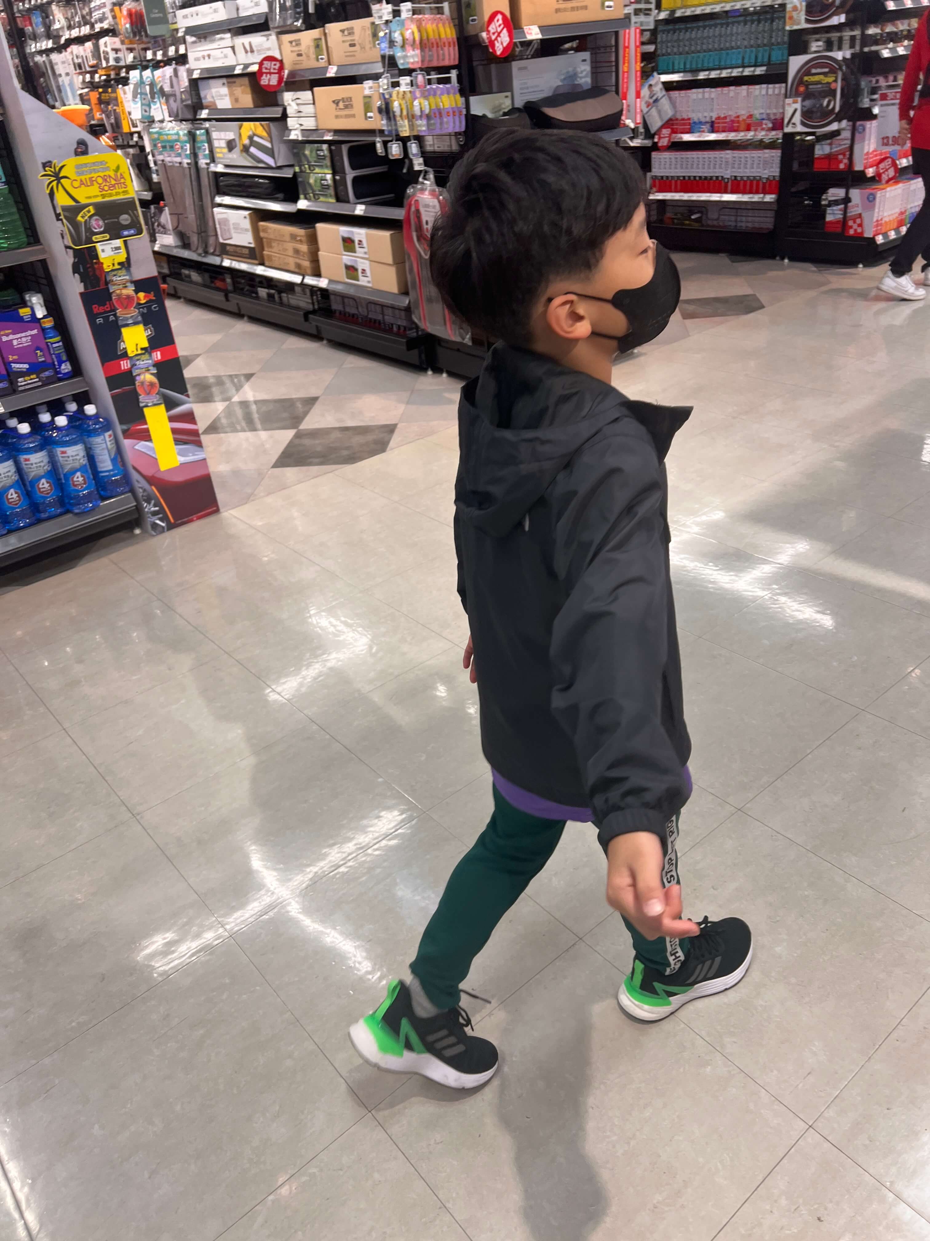 아디다스 어린이 운동화