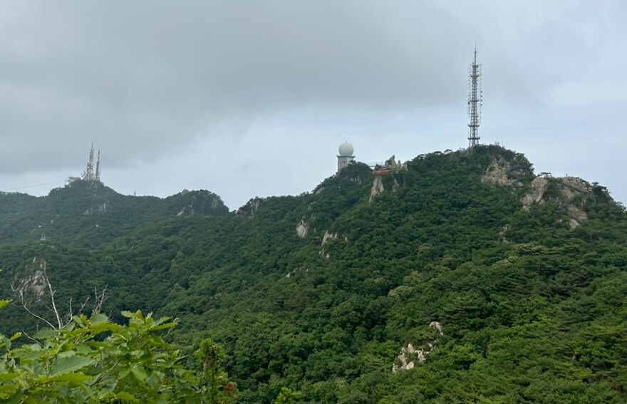 산의 정상