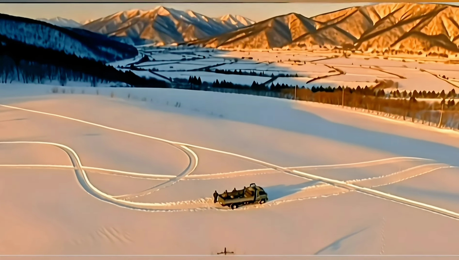 '신의악단' 영화 장면 중