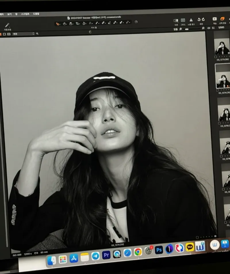 수지셀린느, 수지공항패션, 수지귀국패션, 수지패션, 수지트리옹프백, 셀린느트리옹프, 셀린느가방추천, 셀린느공항룩, 셀린느코디, 셀린느앰버서더, 뷔셀린느, 박보검셀린느, 셀린느25ss, 파리패션위크2025, 수지패션분석, 수지셀린느룩, 수지착장정보, 셀럽공항패션, 셀럽명품가방, 여자공항패션, 명품패션, 명품가방추천, 프렌치시크룩, 꾸안꾸공항패션