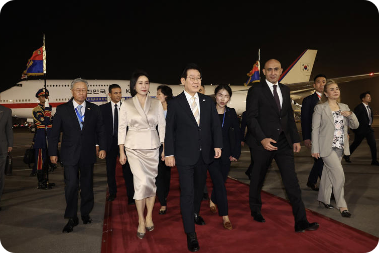 이재명 이집트 도착&hellip; &ldquo;UAE, 떠날 때도 전투기 4대로 호위&rdquo; [사진=오마이뉴스]