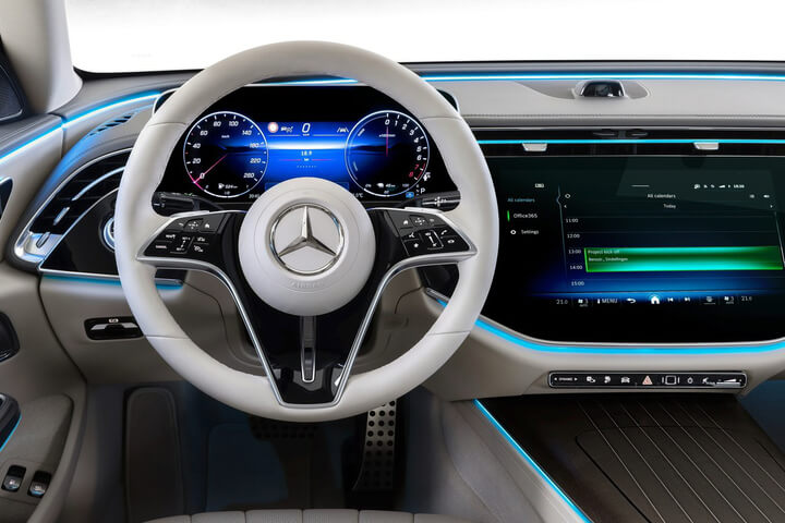 벤츠 신형 E클래스 220d 디젤 출시 가격 연비 옵션 성능