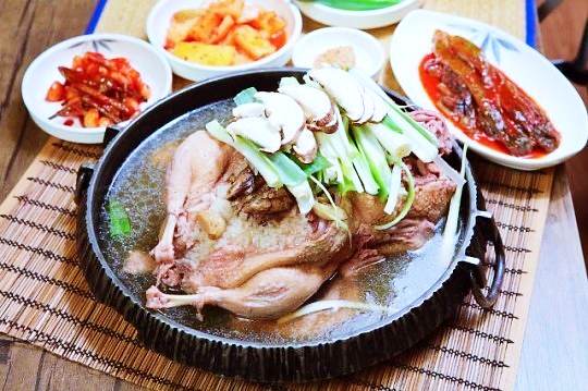 생방송오늘저녁 논산 취미 부자 남편 한방백숙 닭볶음탕 맛집 추천