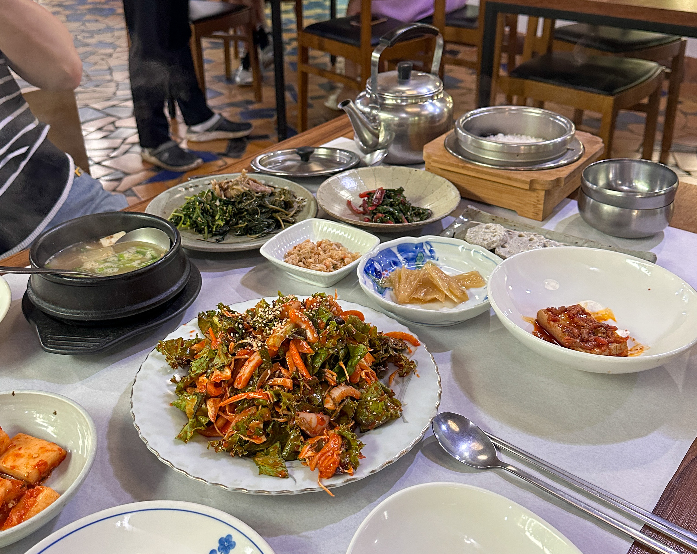 ✨ 강화도 맛집 토담마을: 정겨운 분위기 속 밴댕이회무침의 향연 🐟 ✨ 강화도 맛집 토담마을: 정겨운 분위기 속 밴댕이회무침의 향연 🐟