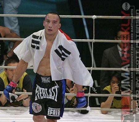 줄리엔 강 아버지 가족 형