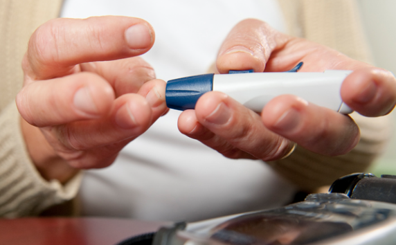 노인 당뇨병 특징 관리법 합병증 막는 식단 약 복용법