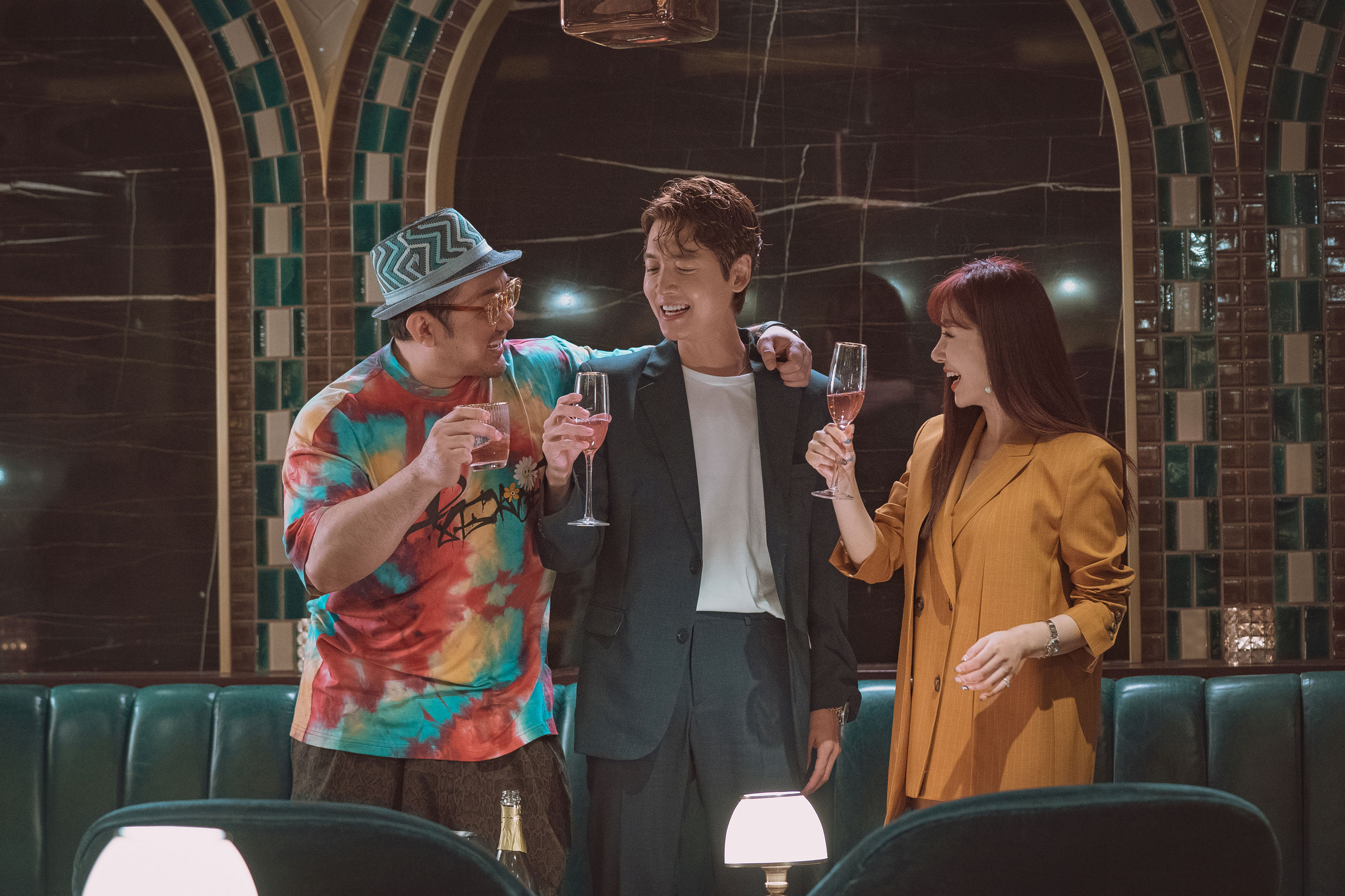 벌써 결말이 궁금한 마동석 영화 압꾸정 - 예고편, 개봉일, 출연자 정경호 오나라 최병모 오연서 - 코미디 영화, 영화줄거리, 영화예고편, 신작영화, 2022년 개봉작품