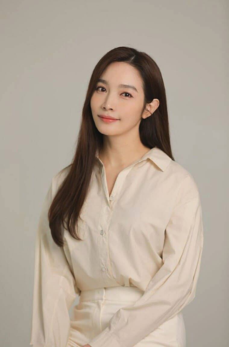 배우-이민영