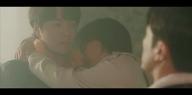 정숙을-안고-있는-로이킴