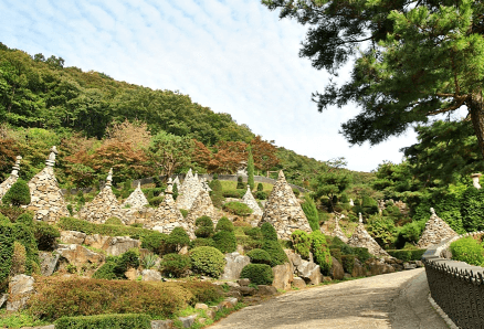 [명품숲길 50선 가을단풍 산행 ③] 청년 김대건길 : 역사와 단풍이 만나는 용인의 순례숲