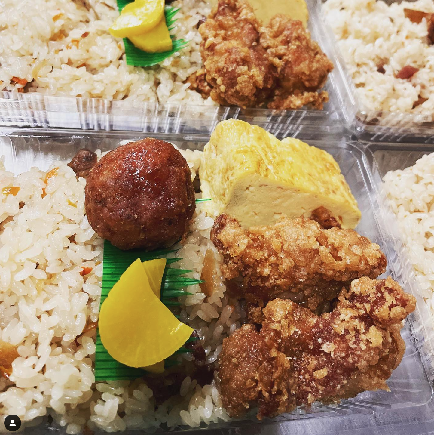 낮 시간에 판매되는 점심