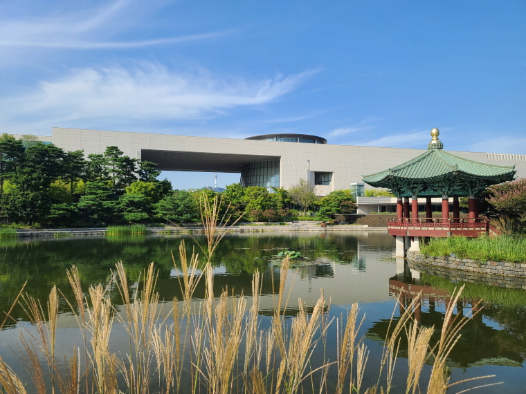 국립중앙박물관