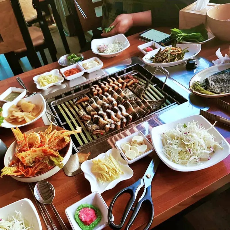 네모세모 전북 전주 맛집 참숯과 담양대나무 석쇠를 사용한 대나무 장어구이 소금구이 양념구이 장어 맛있는 곳