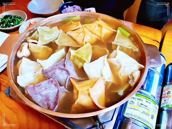 생생정보 시래기닭볶음 볏섬만두전골 매일 100인분 한정 맛집