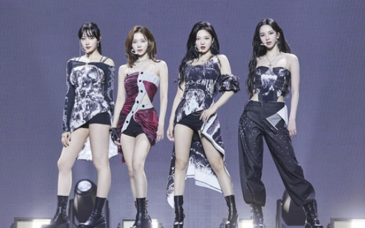 에스파 2월 개봉