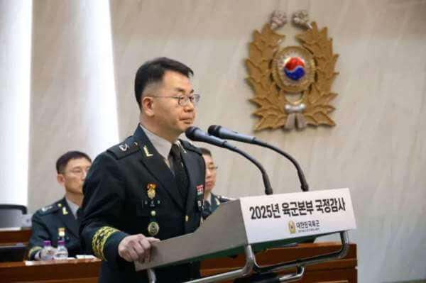 육군 법무실장 강등