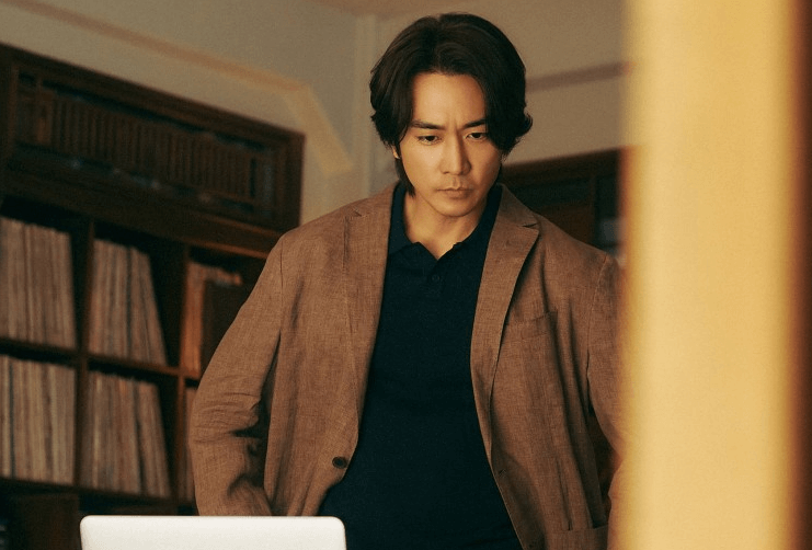 결국 무너지는 허상1