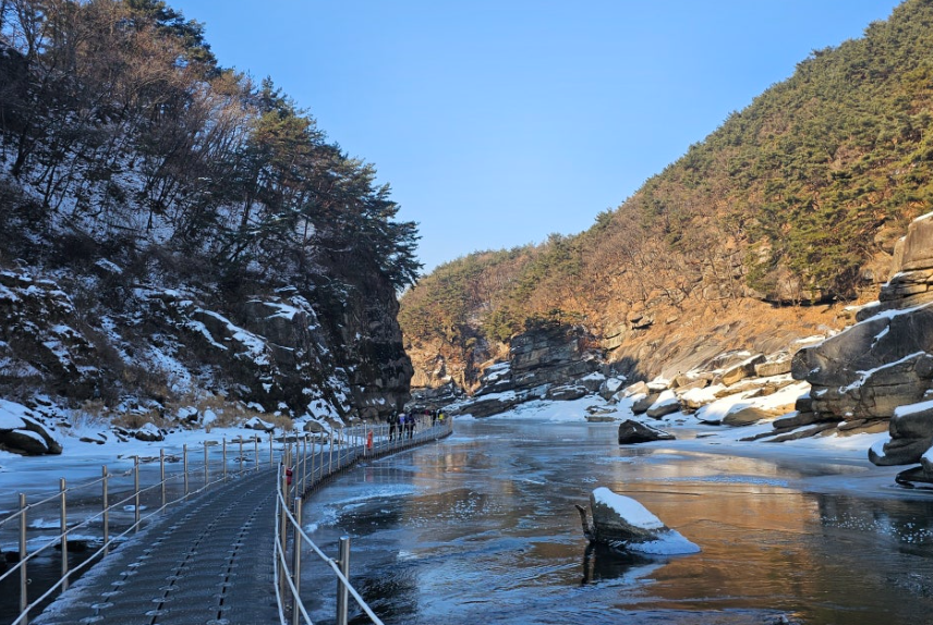 철원 한탄강 물윗길1