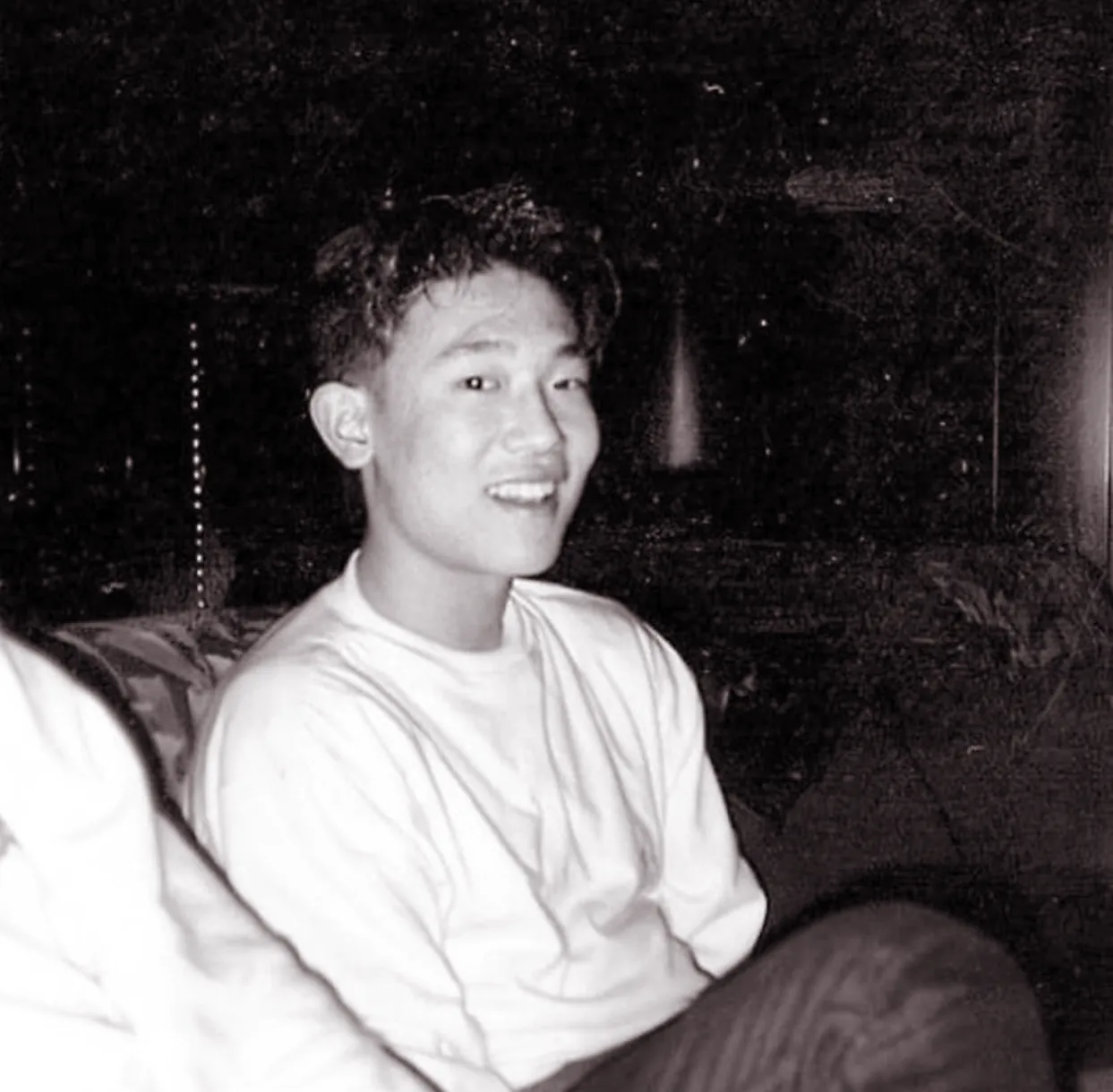 AI음성복원, 김성재AI목소리, 듀스4집, 이현도인터뷰, AI음악기술, 90년대가수, 음악AI프로젝트, AI윤리, 뉴잭스윙, Z세대음악, 복고음악, 레전드가수컴백, AI로복원된목소리, 듀스새앨범2025, 김성재인공지능복원, AI와아티스트협업, AI음원윤리, AI복원음원, 90년대아이돌부활