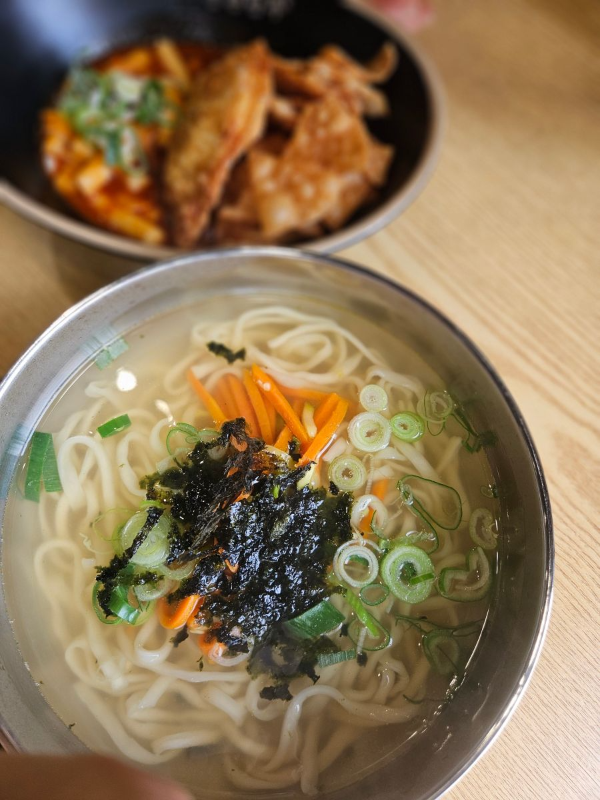 북촌손만두 칼국수와 떡볶이