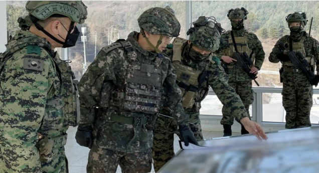 육군총장-참수부대현장지도