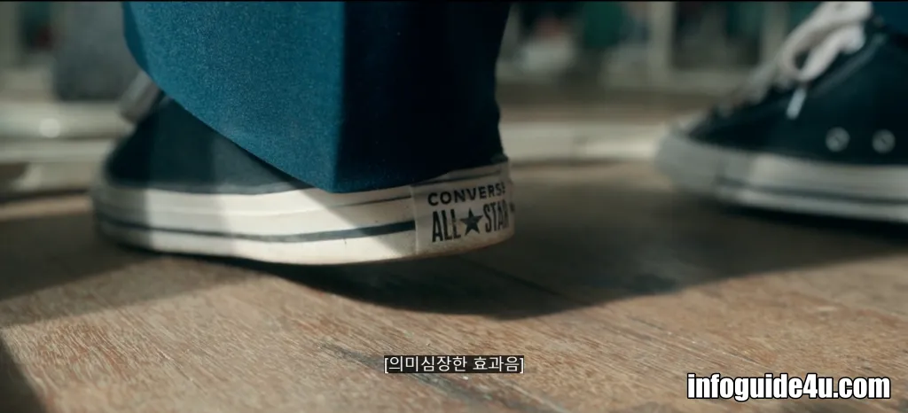 희수를 바라보자 몸이 붕 뜨기 시작하는 봉석