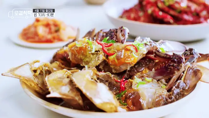 로컬식탁 달걀 노른자 김부각과 함께 즐기는 꽃게장 간장게장 전북 군산 맛집