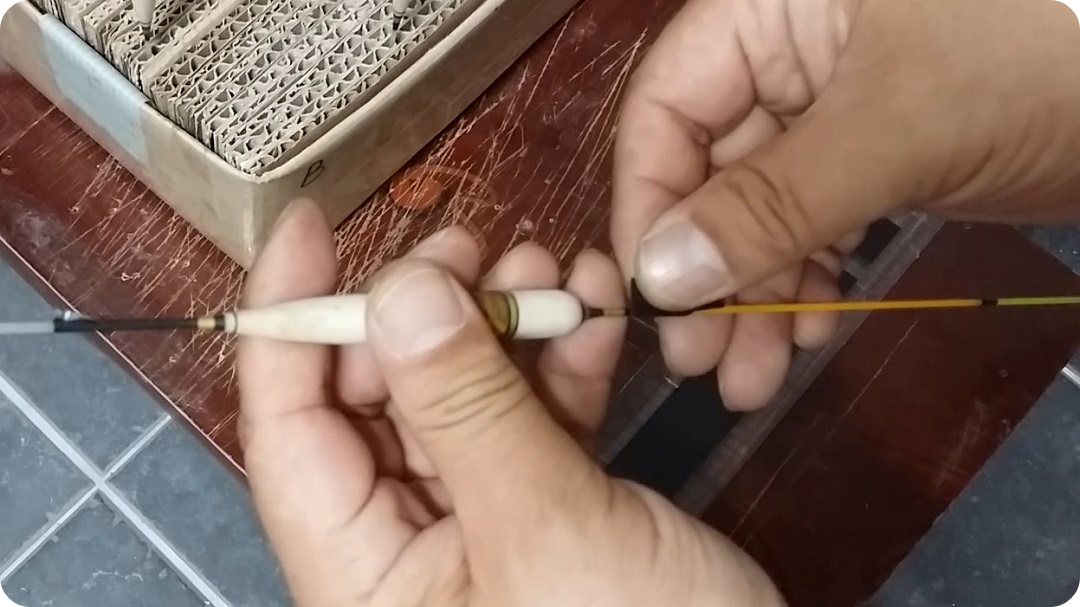 마스킹-테이프-부착