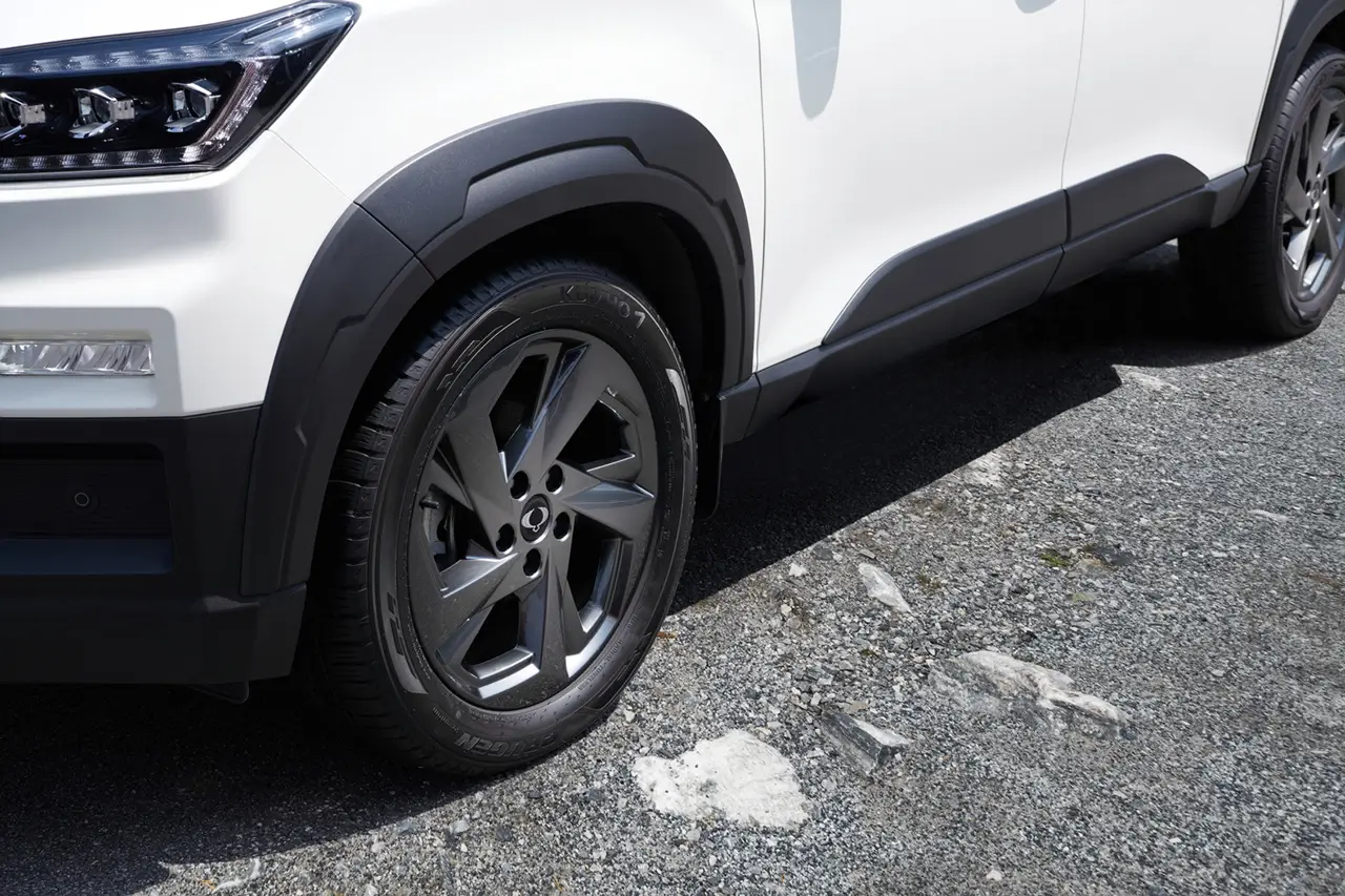 렉스턴 스포츠 칸 이미지