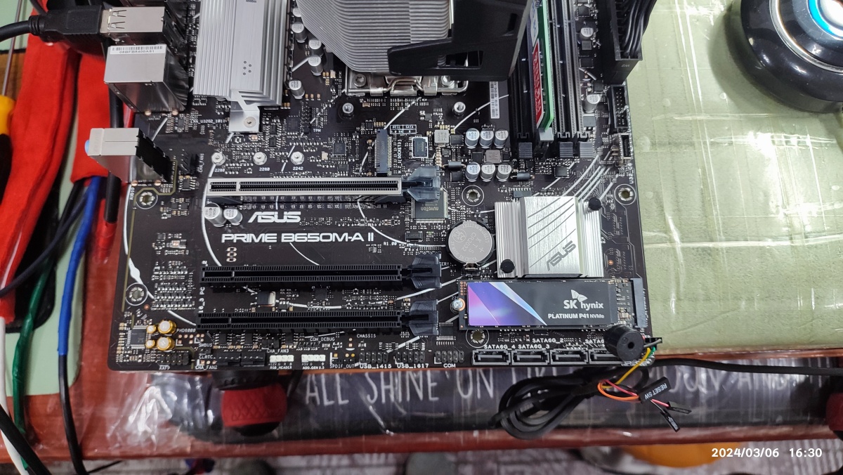 손님의 SK하이닉스 P41 M.2 SSD 위치 이동 중