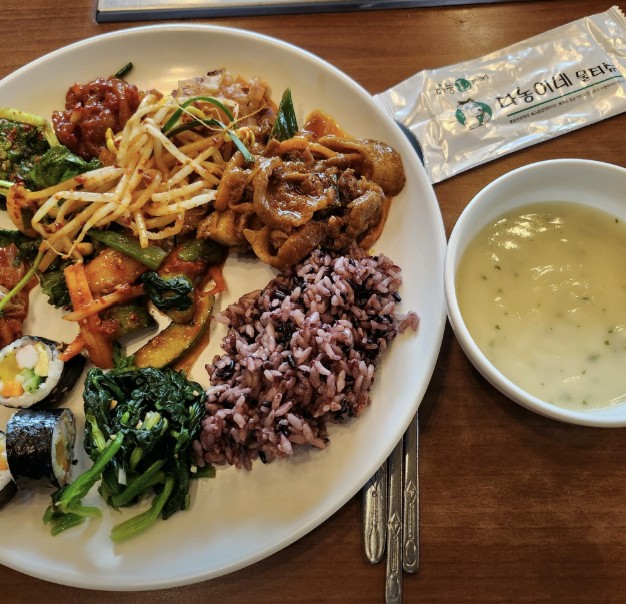청주 한식뷔페 맛집 &amp;#124; 2TV 생생정보 나온 참나무골 한식뷔페