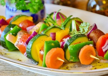 저속노화를 위한 피부 관리법과 영양제|동안을 지키는 습관