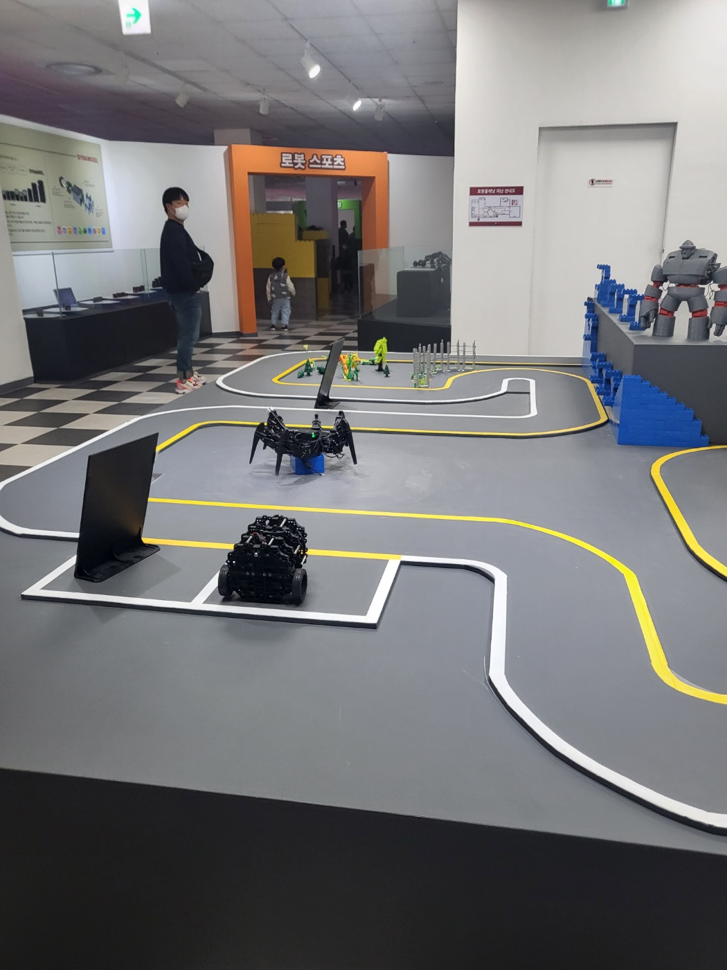 제주도 아이와 가볼만한곳, 로보플래닛