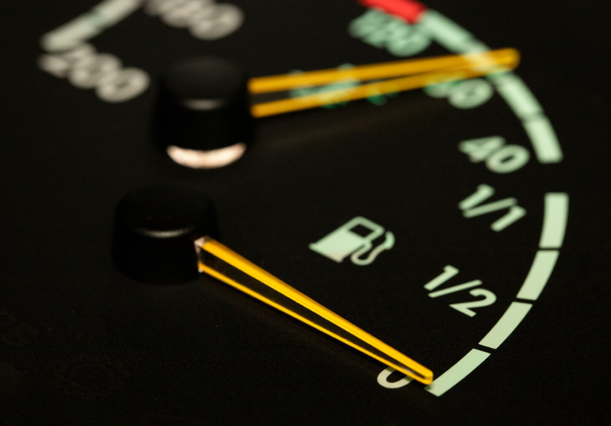 주유비 절약과 현명한 소비 습관을 표현한 이미지