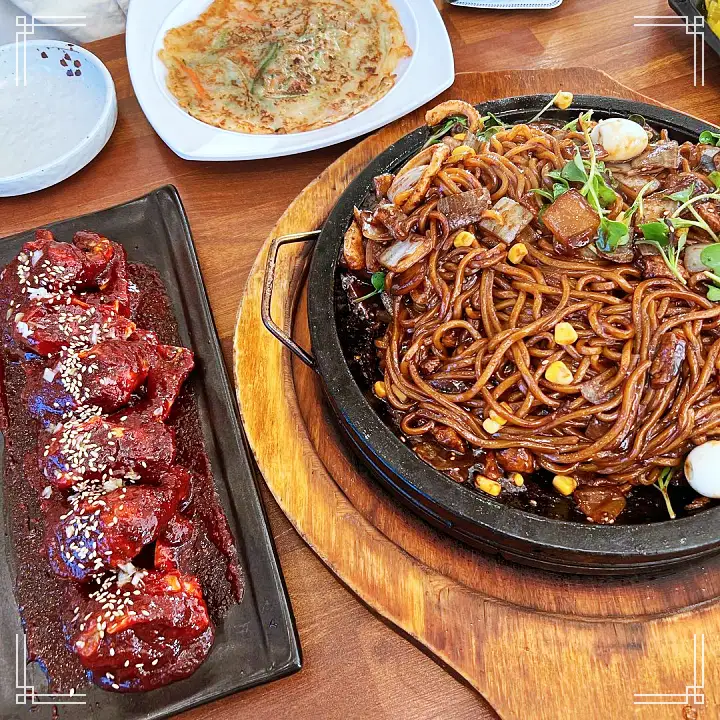 양념게장 돌짜장 돌판짜장 맛집 온천 실내데이트 코스 시몬스 침대 카페 별빛 정원 여행 이천 가볼만한 곳 추천 생방송투데이 오늘방송 떴다 동네방네