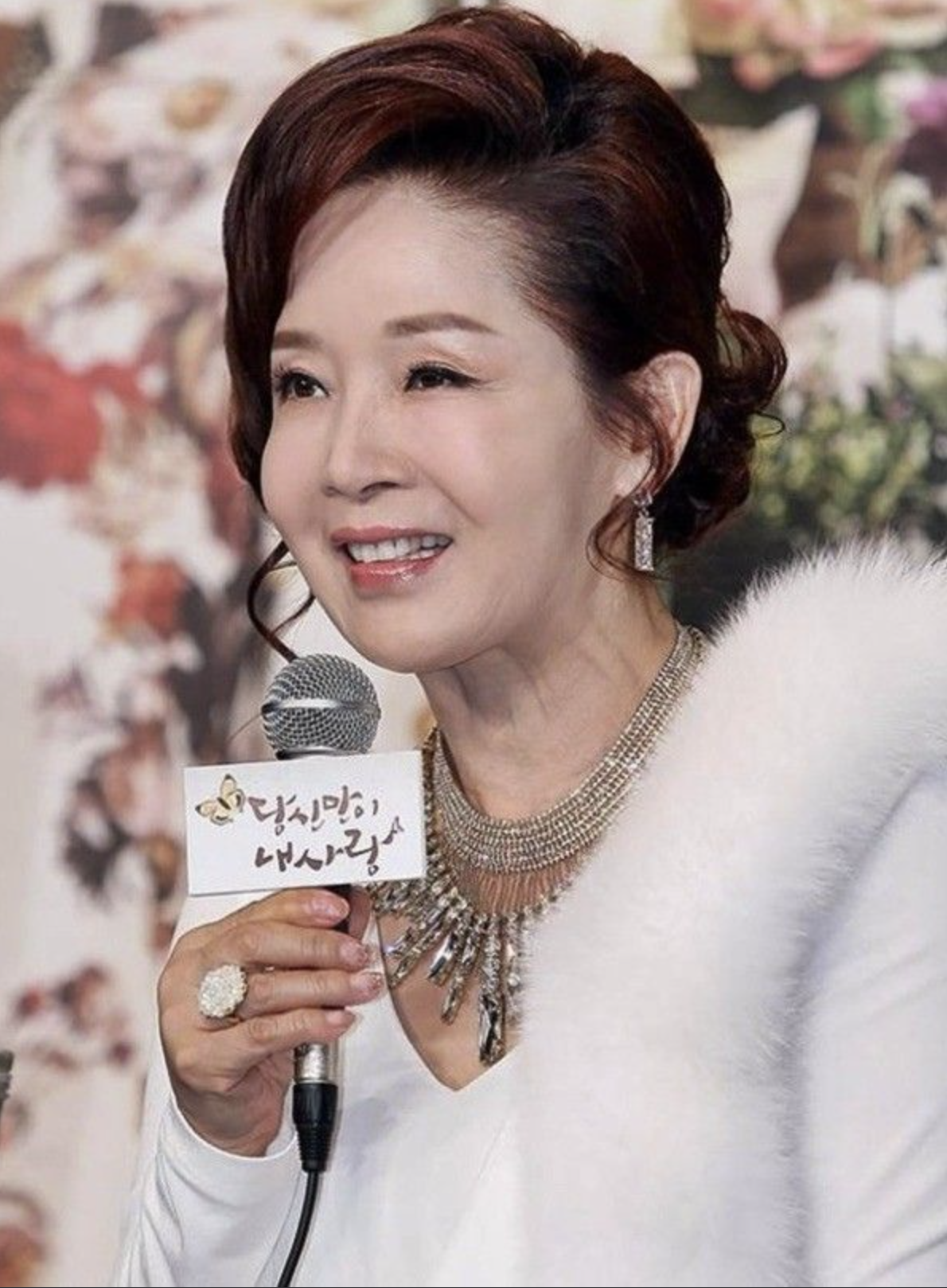 배우 이효춘