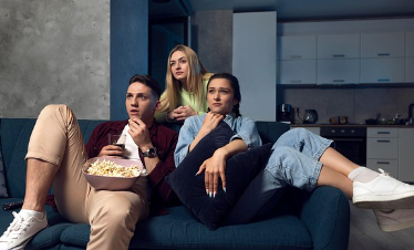 스크린이 아닌 온라인에서 성공한 독립영화들