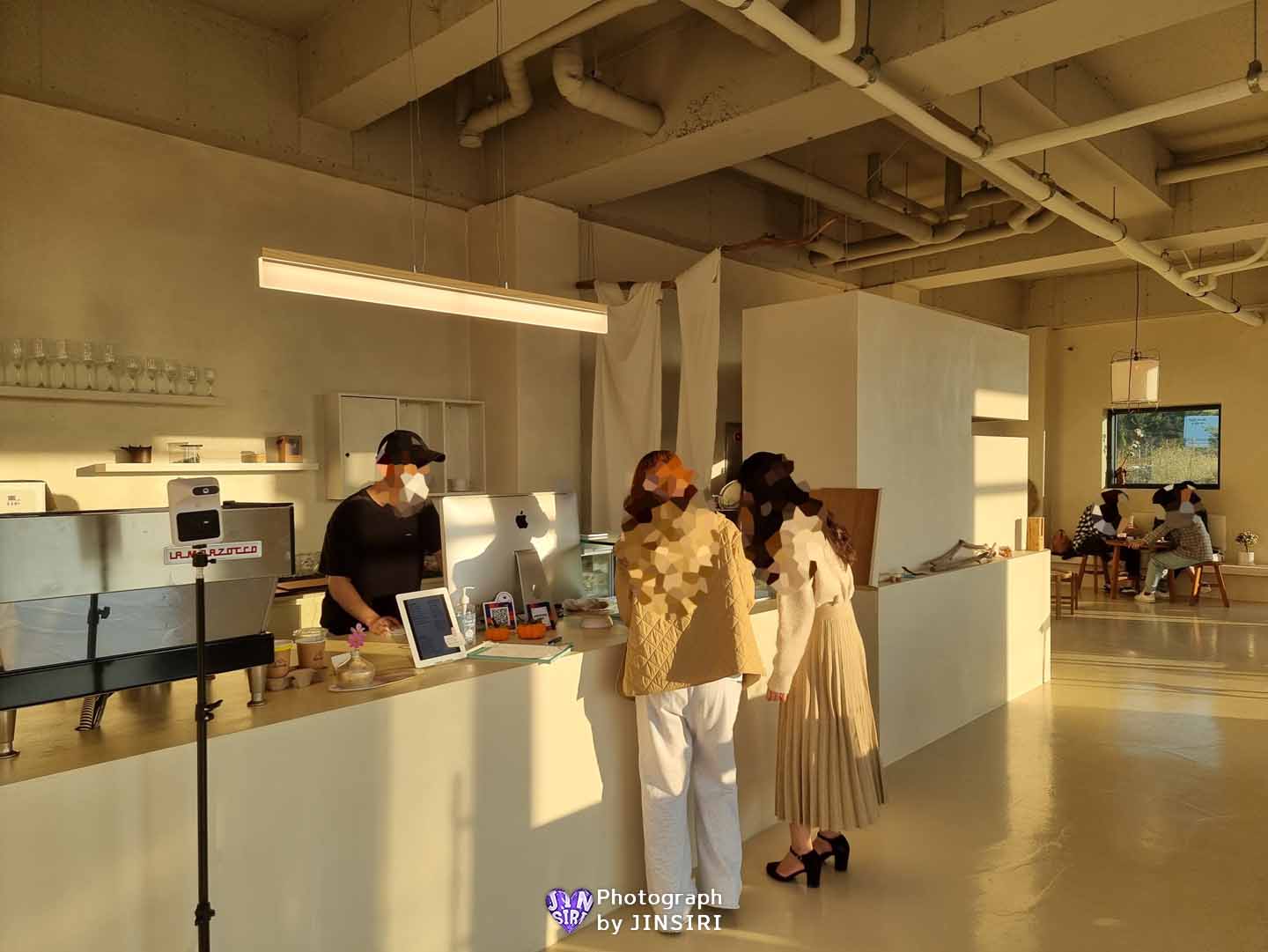 ์์ฃผ ์ฌํ ํ๊ตฌ๋ ์นดํ ์ถ์ฒ ๋ฐ๋ ค๊ฒฌ๋๋ฐ