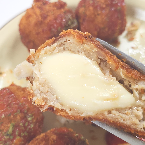 연돈치즈볼카츠