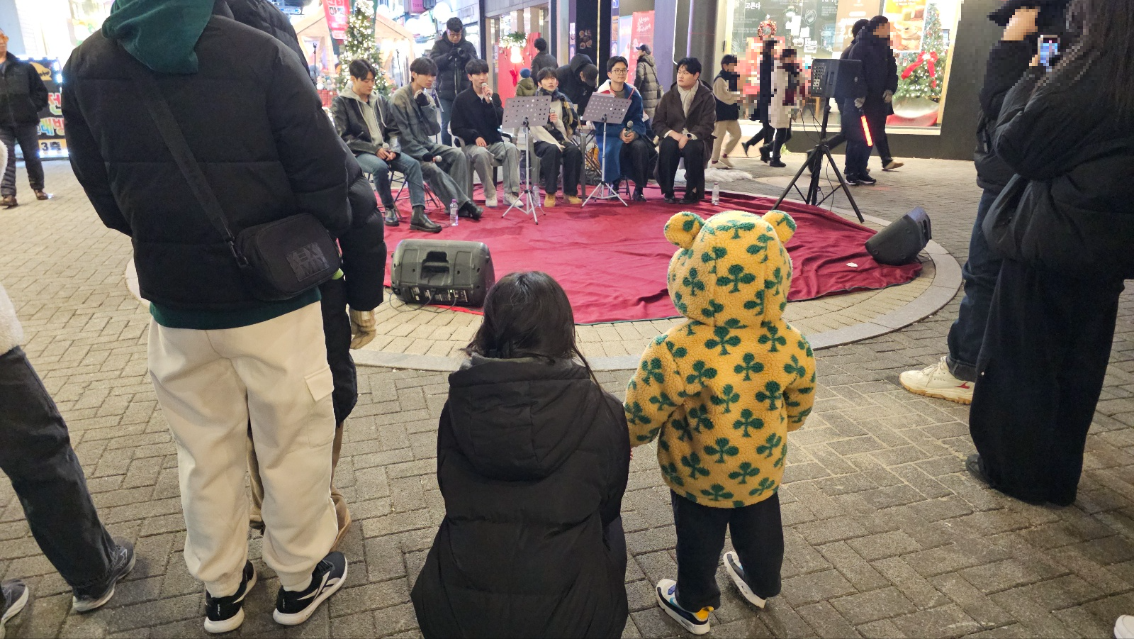 오산시의 미리 메리 크리스마스 '오! 해피 산타 마켓'-In Osan: Oh! Happy Santa Market