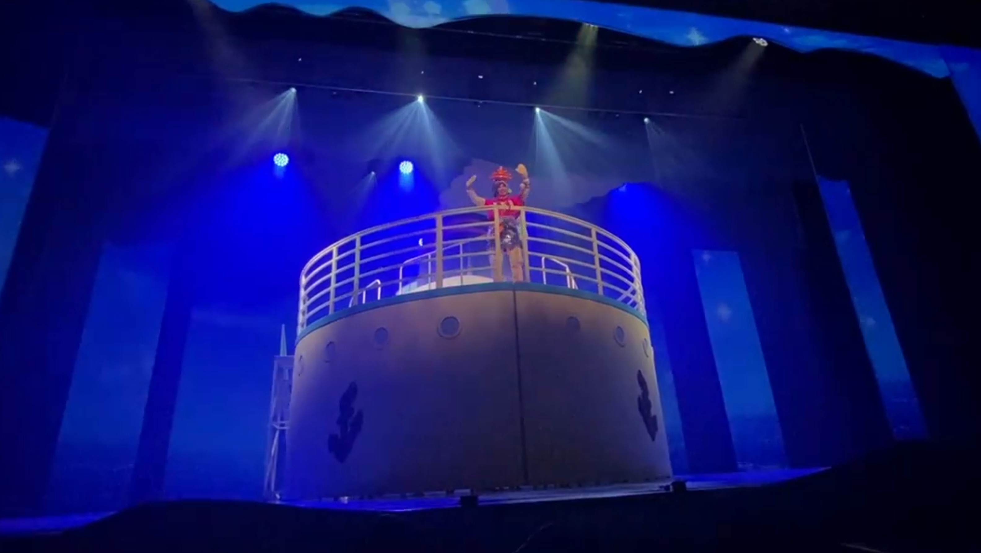 바다 100층짜리 집' 뮤지컬 공연 사진