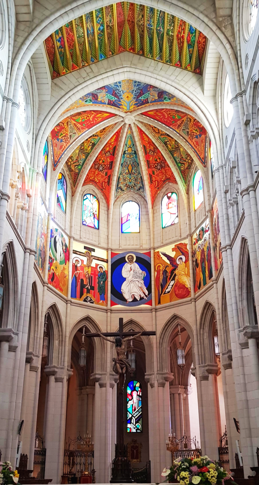 스페인 마드리드 알무데나 대성당 내부모습